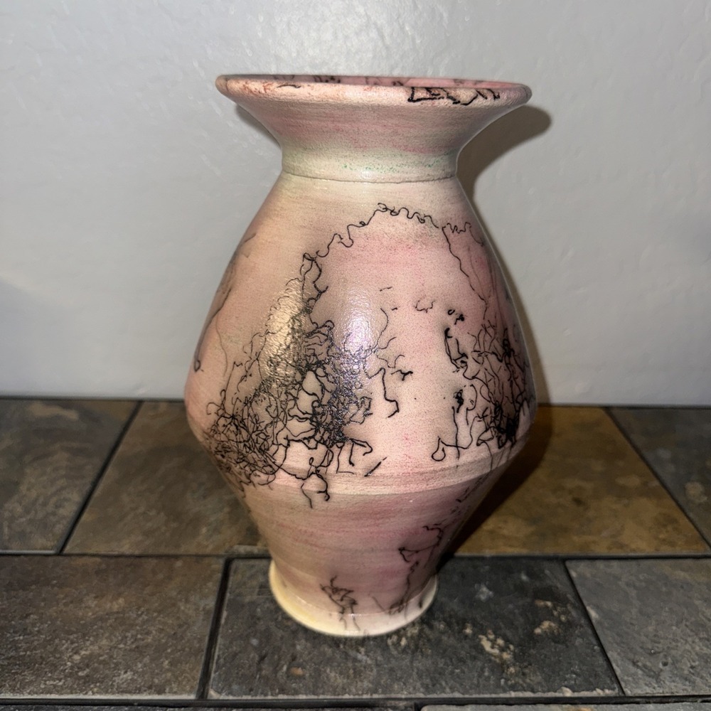 Handcrafted Navajo Horse Hair Pottery Vase 11in
